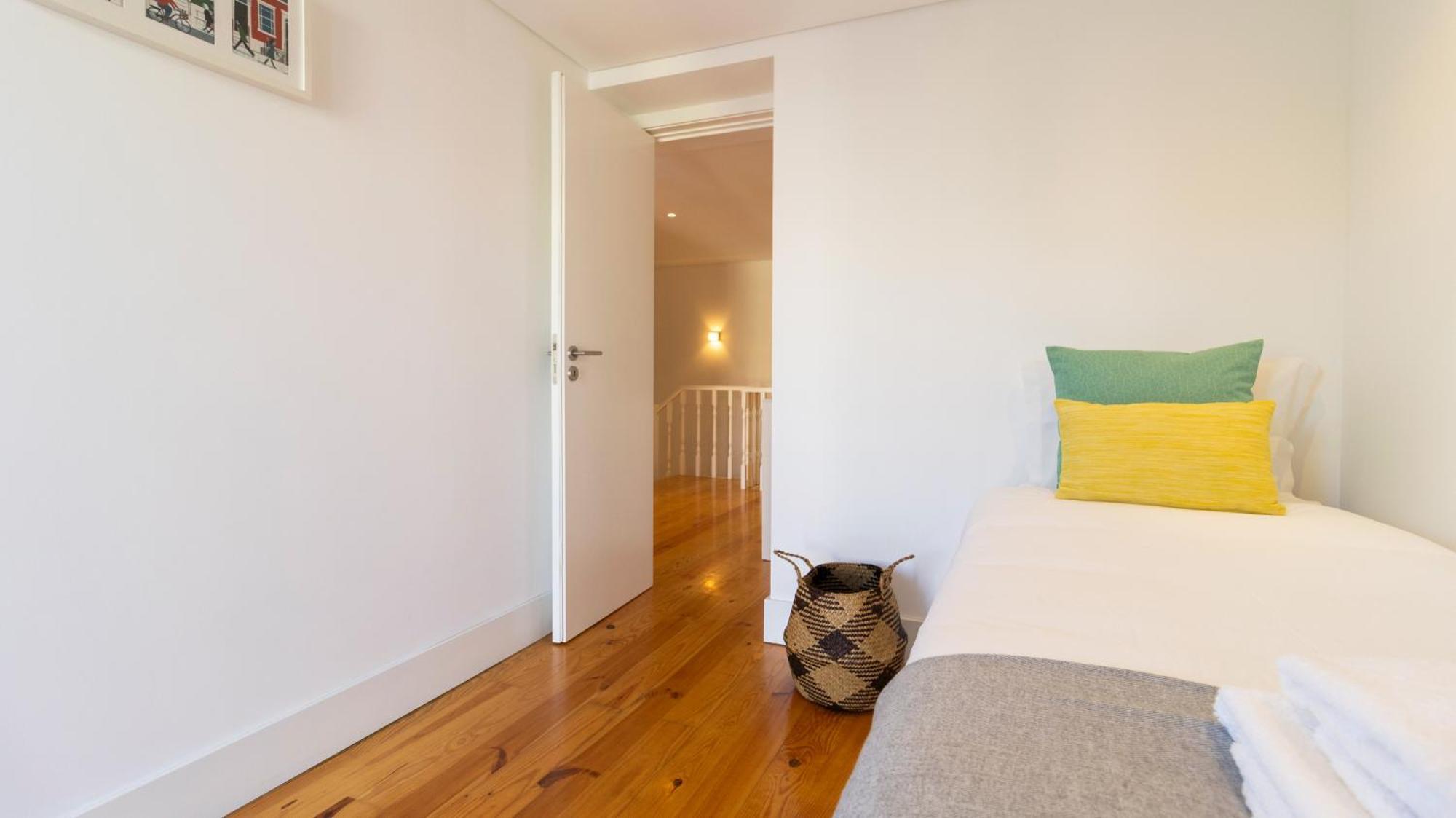 City Center Duplex W Patio By Lovelystay Porto Eksteriør bilde