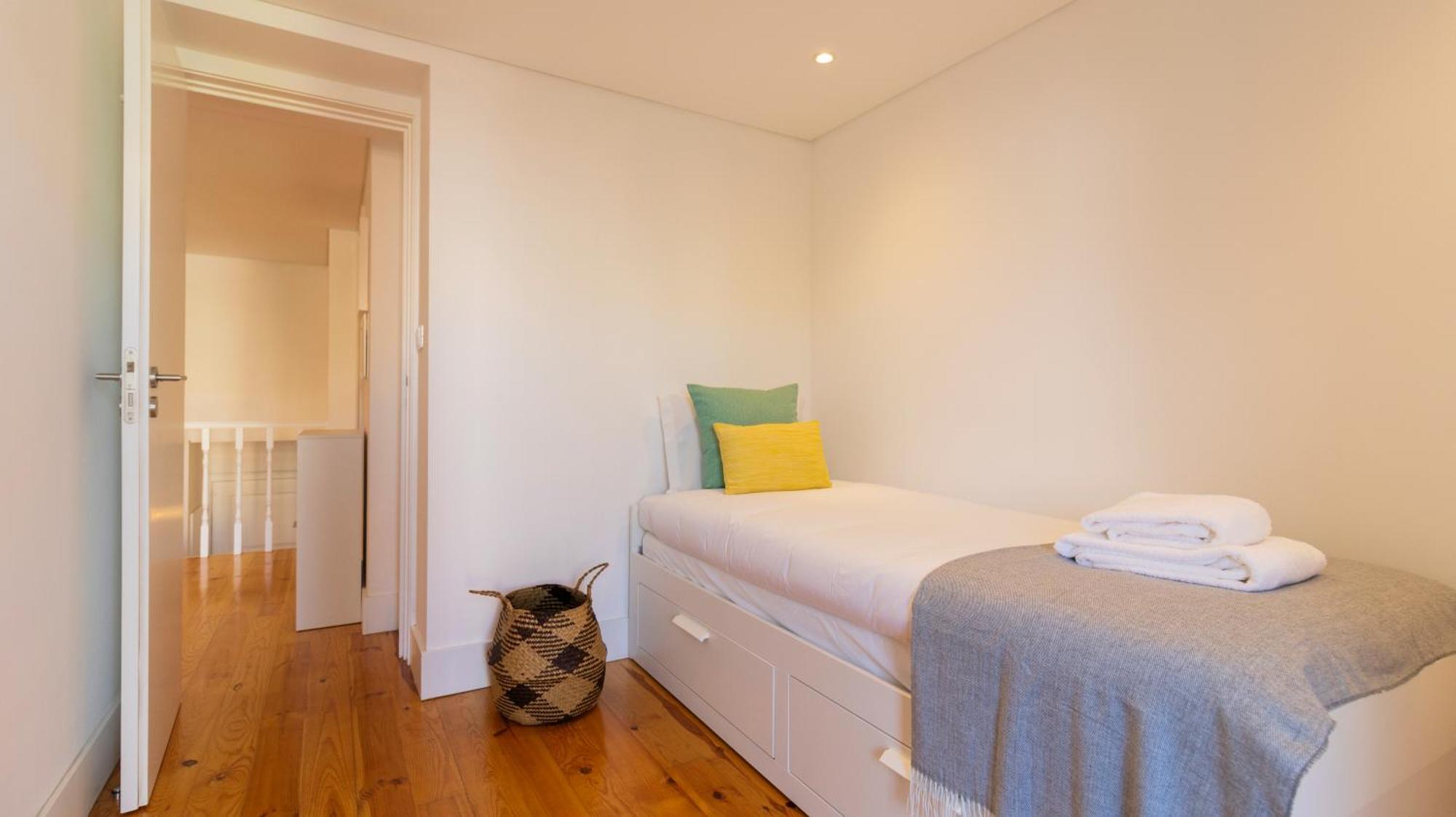 City Center Duplex W Patio By Lovelystay Porto Eksteriør bilde