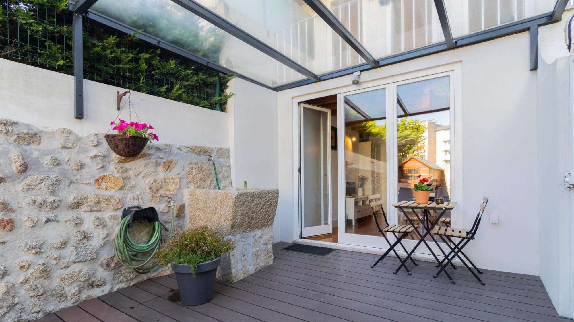 City Center Duplex W Patio By Lovelystay Porto Eksteriør bilde